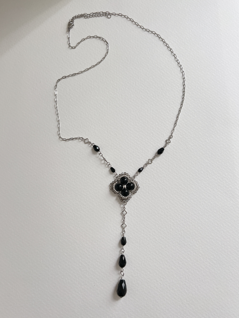 Yui Lariat Necklace