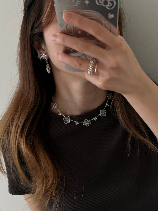 Sachi Clover Necklace in Summer Rain