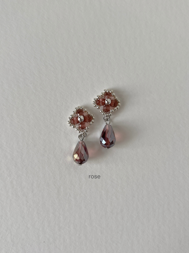 Hisui Dangle Studs