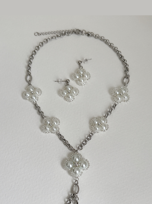 Sachi Pearl Chain Lariat Necklace