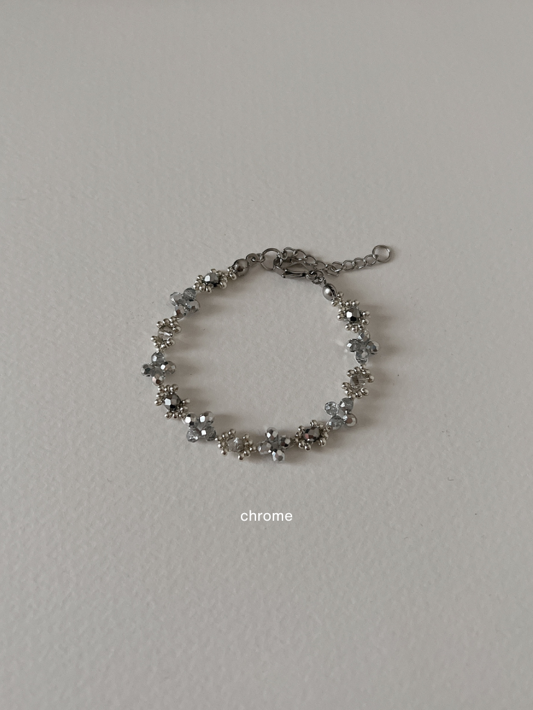 Crystal Clover Bracelet