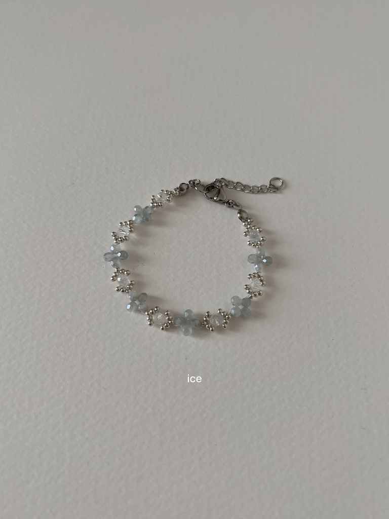 Crystal Clover Bracelet