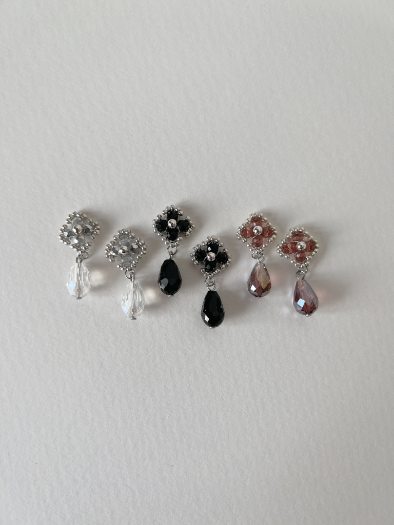 Hisui Dangle Studs