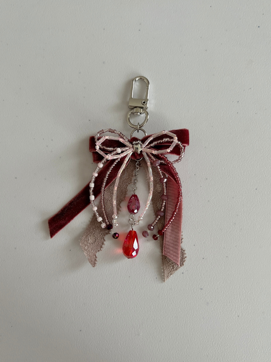 Jellyfish Ribbon Keychain in Vamps