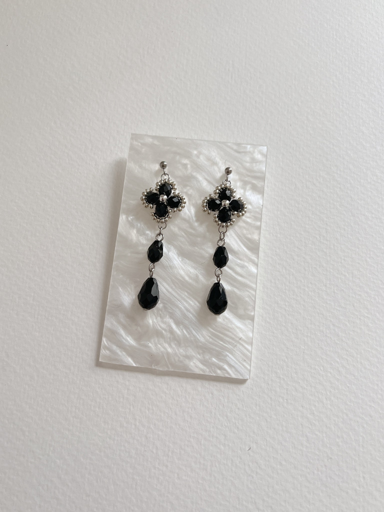 Yui Dangle Studs