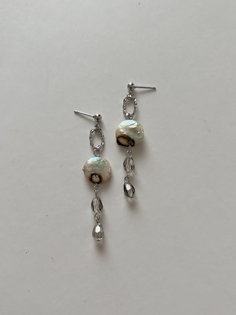 Autumn Pearl Dangle Studs