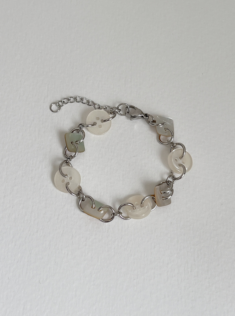 Beige Button Shell Bracelet
