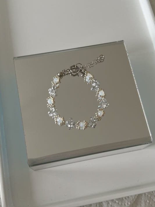Crystal Clover Bracelet